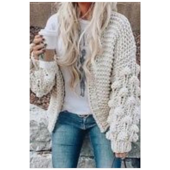 🆕Grey Oversized PomPom Bubble Sleeve Open Front Cardigan Jacket Size: S/M & M/L - Picture 8 of 9